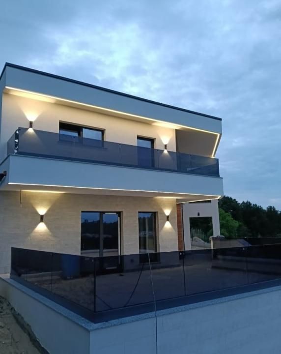Casă cu Panoramă 360°, 245 mp Utili, Teren 800 mp, Garaj Dublu, Feleacu – fotografia 5 din 18