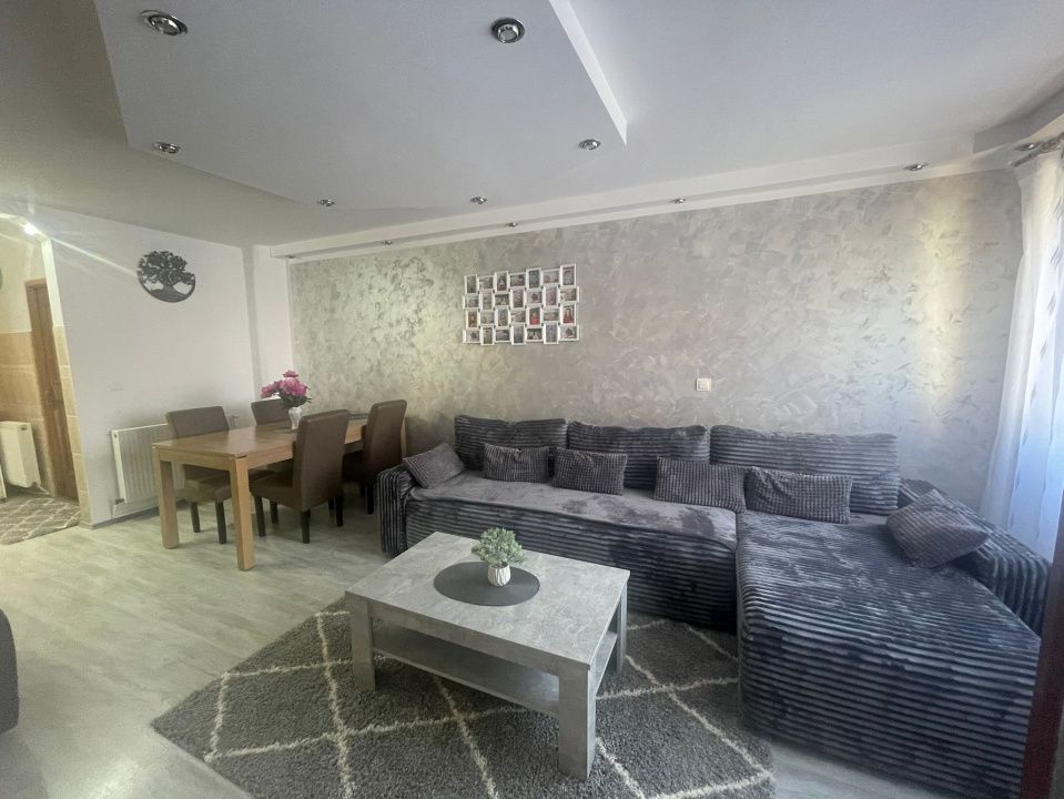 Casa individuala, impreuna cu spatiu comercial amplasata pe un teren de 620 mp! – fotografia 2 din 26