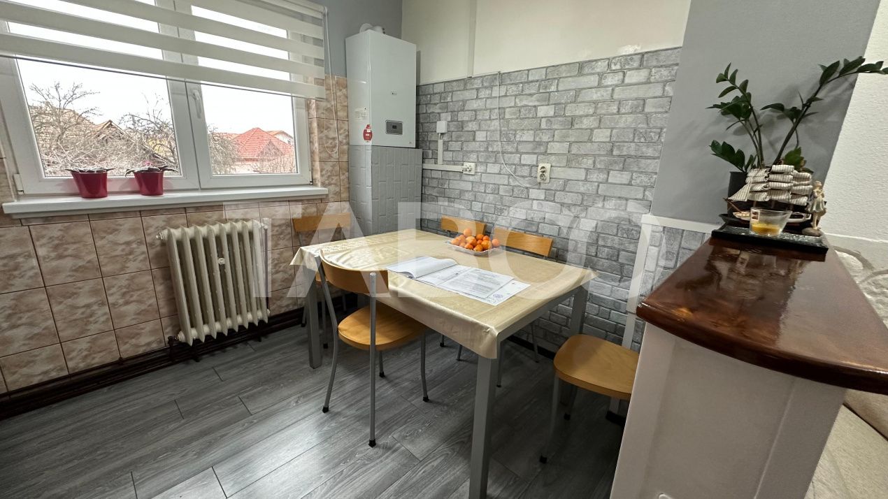 Apartament la casa 4 camere  pivnita curte privata zona Lazaret Sibiu – fotografia 9 din 17