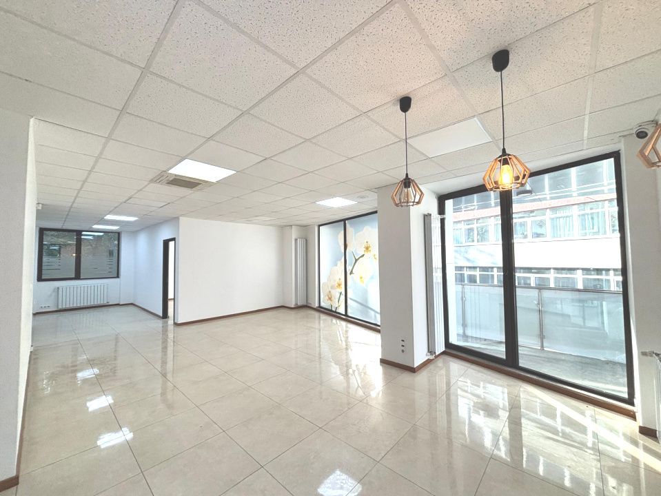 Vilă Dorobanți – Capitale / Clinică Medicală / Birouri / Sediu Firmă / Salon – fotografia 1 din 18
