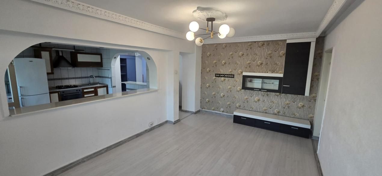Apartament 2 camere | Piata Alba Iulia | vedere panoramica | – fotografia 2 din 12