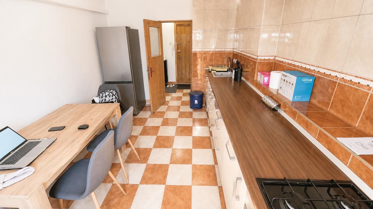 De închiriat – Apartament 3 camere decomandat | Zona Supernova – Brătianu – fotografia 2 din 15