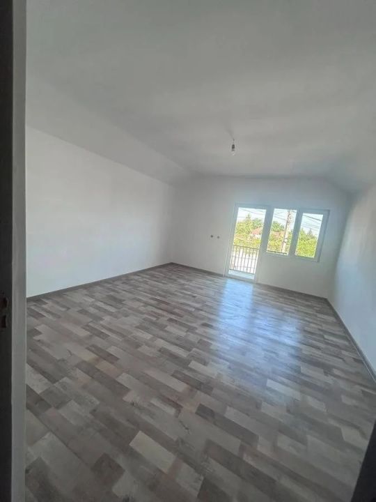 Casa de vanzare in Lumina – fotografia 5 din 7