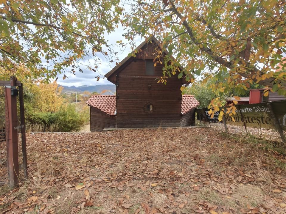 Cabana  – Sibiu, zona Tropinii Noi – fotografia 12 din 24