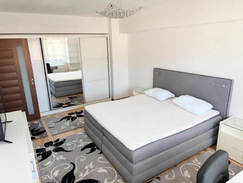 Apartament de inchiriat 2 camere Central Lift Piața Simian – fotografia 2 din 10