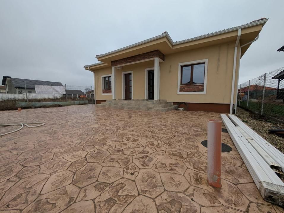 Duplex | Parter | Toate utilitatile | Finisaje premium | Curte generoasa – fotografia 1 din 14