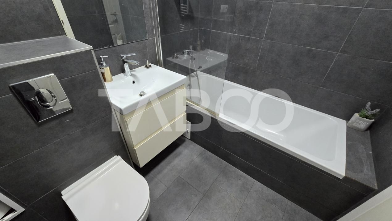 Penthouse de inchiriat 3 camere 2 bai si terasa de 107mp in Piata Cluj – fotografia 14 din 14