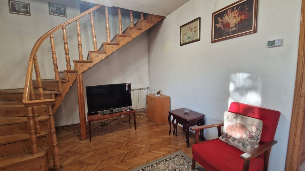 Casa cu 5 camere, 200mp, Centru – fotografia 15 din 25