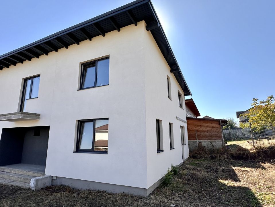 CASA NOUA I DE VANZARE I 120 MP I CETATE I FINISATA LA CHEIE I 4 CAMERE I – fotografia 3 din 18