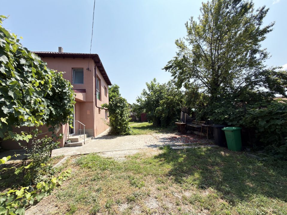 Mihail Kogălniceanu - Casa cu 6 camere, oportunitate de investiție – fotografia 2 din 11
