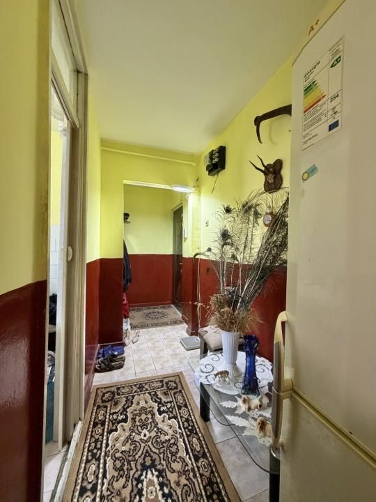 Apartament 2 camere, semidecomandat, etaj 3, zona Dambovita – fotografia 9 din 10