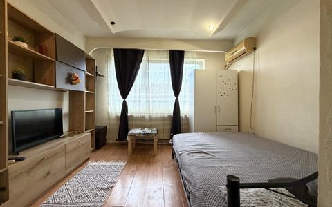 Apartament cu o camera, 17 mp utili, etaj 4, mobilat- Buziasului