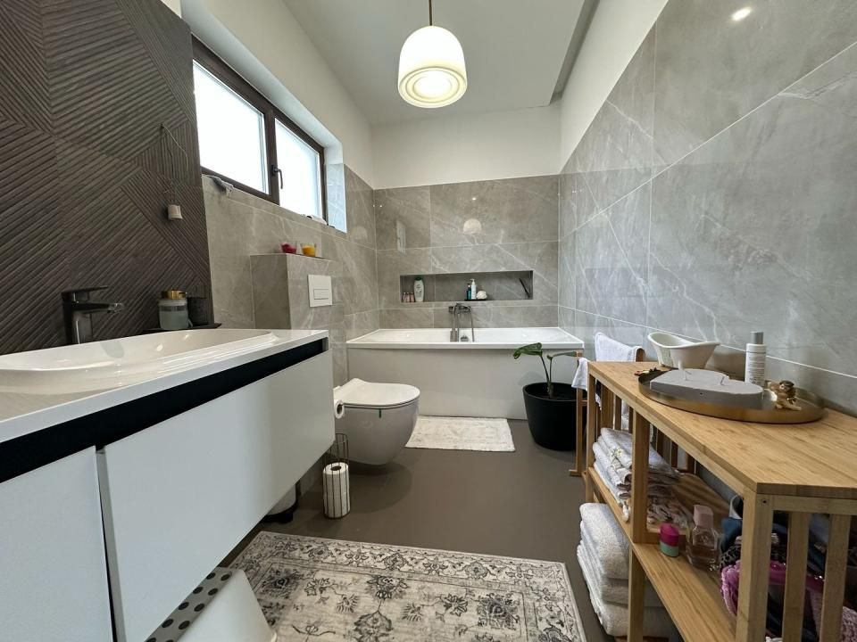 Duplex | Partial Mobilat | Toate utilitatile | Asfalt | Sacalaz | – fotografia 16 din 22