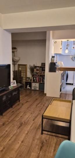 2 Camere de vanzare | Vitan-Barzesti | Parcare | Centrala | Renovat – fotografia 1 din 8