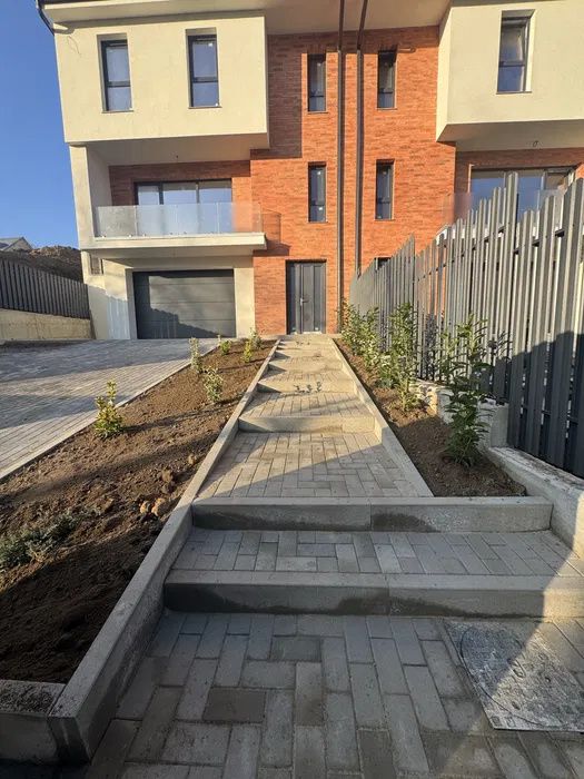 Duplex de vanzare, D+P+E, garaj 190mp utili, Tauti – fotografia 2 din 7