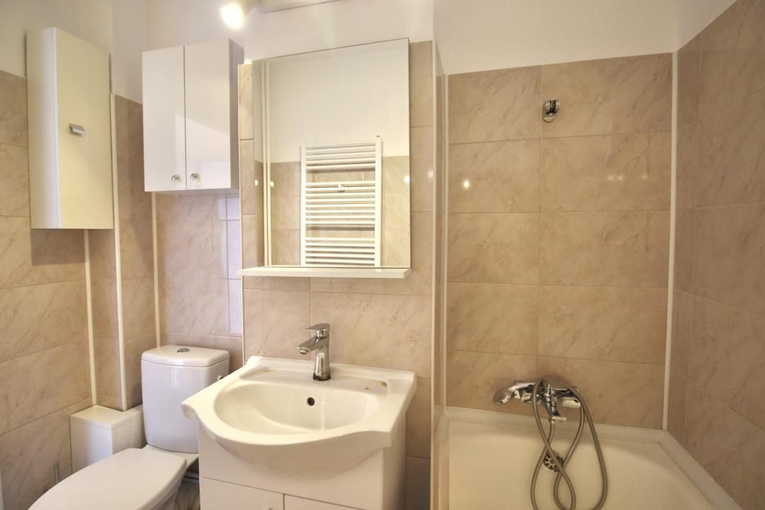 COLENTINA-TEIUL DOAMNEI, DECOMANDAT, RENOVAT, NEMOBILAT! – fotografia 8 din 15