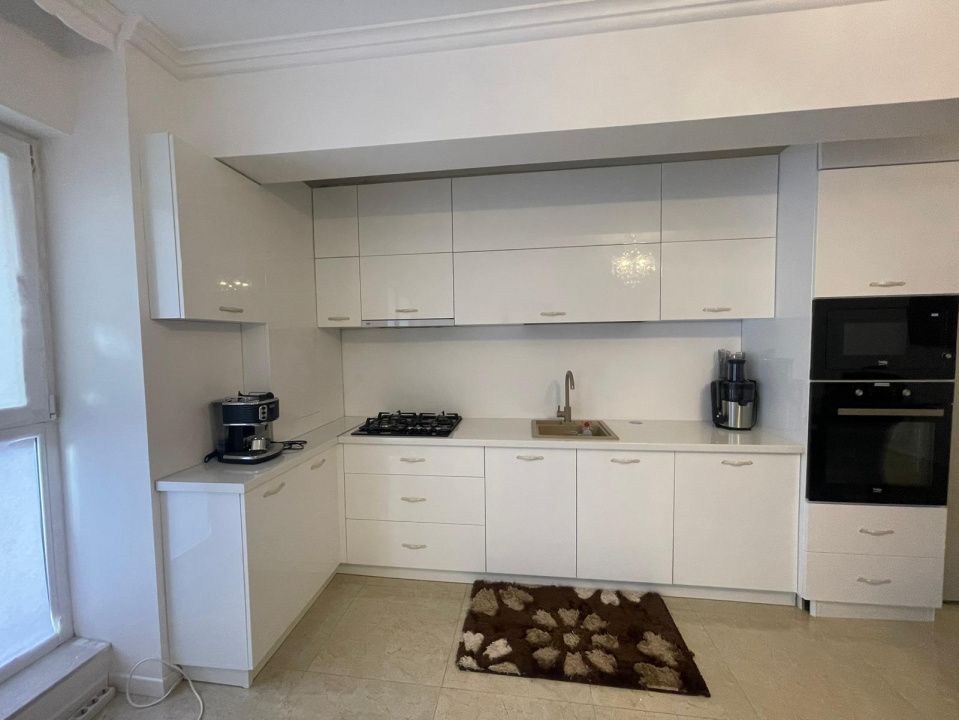 Apartament de vanzare 4 camere, parcare zona Eroilor! – fotografia 2 din 14