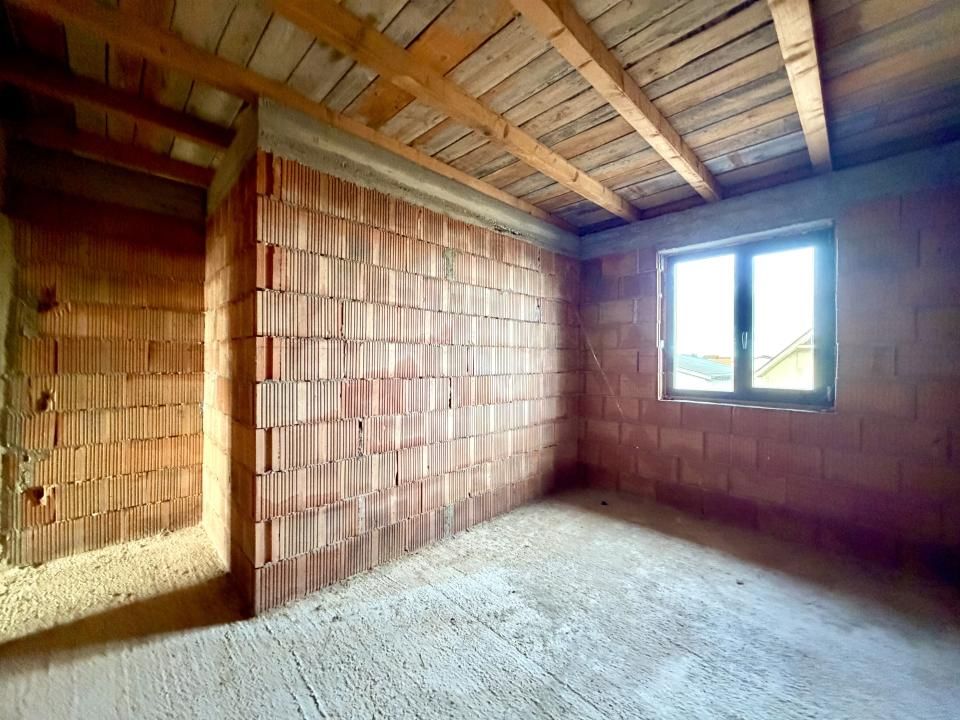 Duplex la rosu, 4 camere, 118 utili, 389 mp teren - Sanandrei – fotografia 6 din 9