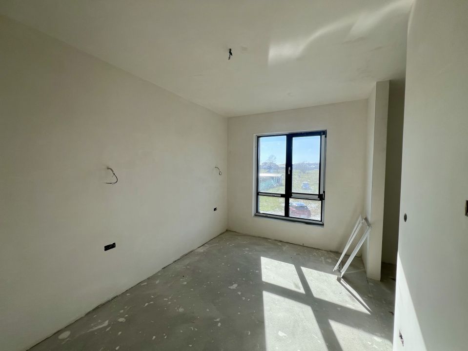 Duplex spatios, 5 camere, 102 mp utili, teren 285 mp - Ghiroda – fotografia 7 din 12