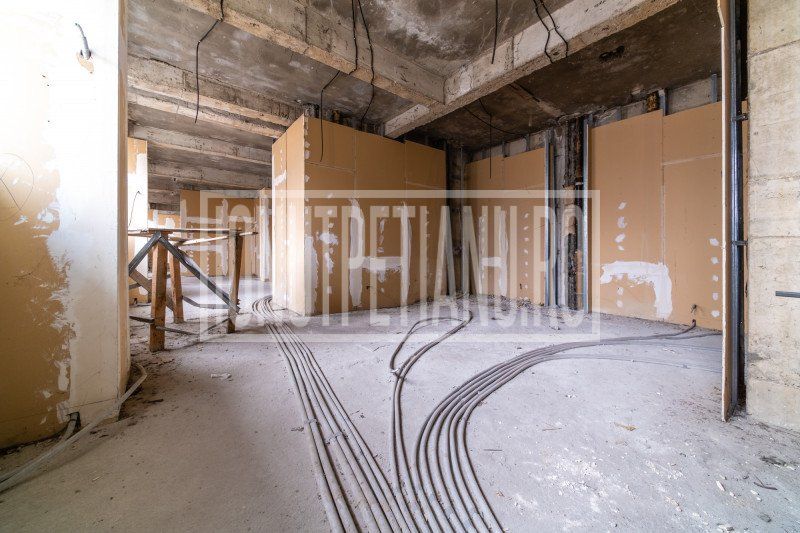 Spatiu comercial Bd Unirii Piața Alba Iulia Parter + 1etaj – fotografia 8 din 18