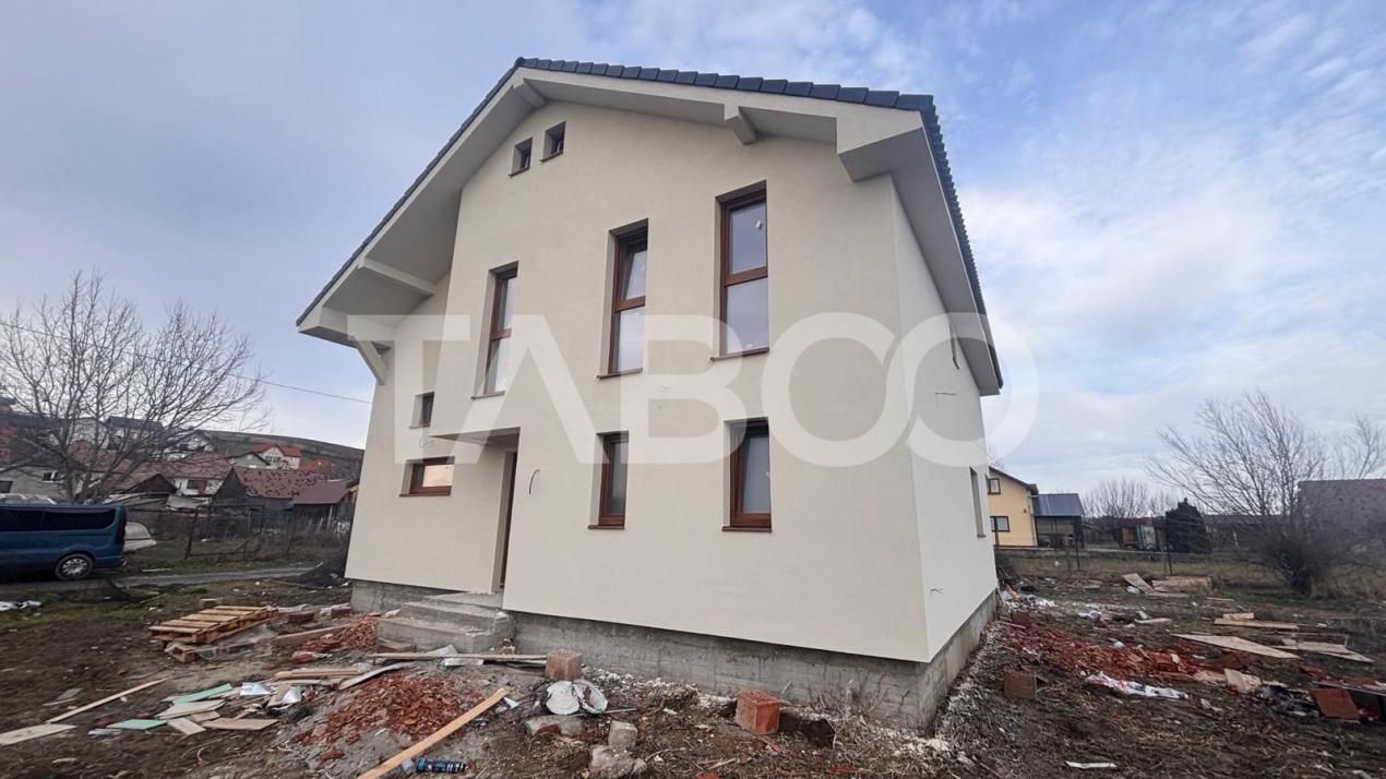 Casa de vanzare individuala   constructie noua  2025 Sura Mare – fotografia 1 din 13