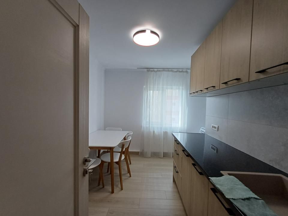 Inchiriere apartament 3 camere  Central – fotografia 4 din 16