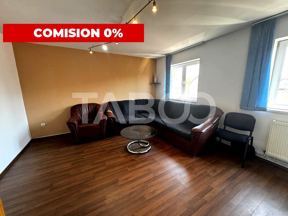 COMISION 0 - Apartament decomandat 4 camere 90 mpu Vasile Aaron Sibiu – fotografia 2 din 15