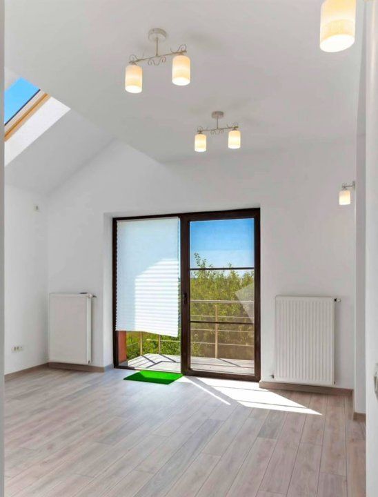 Vila 5 camere - Teren 1300mp - Zona linistita - Darvari-Domnesti – fotografia 9 din 14
