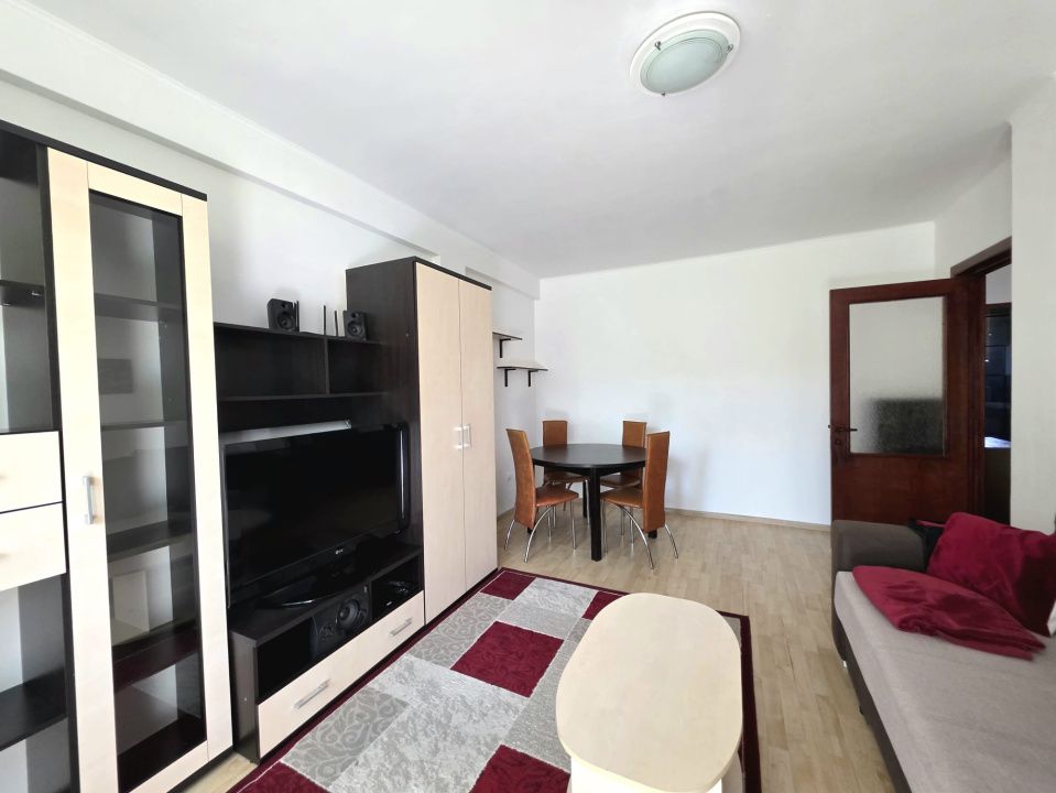 Apartament 2 camere, Cetatea Fetei cu 2 parcari – fotografia 2 din 10