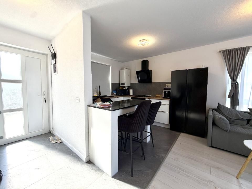 Duplex elegant cu 3 camere, 61 mp utili, mobilat/utilat - Sanandrei – fotografia 3 din 9