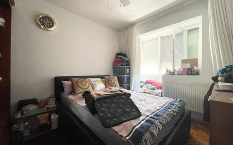 Apartament 4 camere, etaj 3 - zona Dacia
