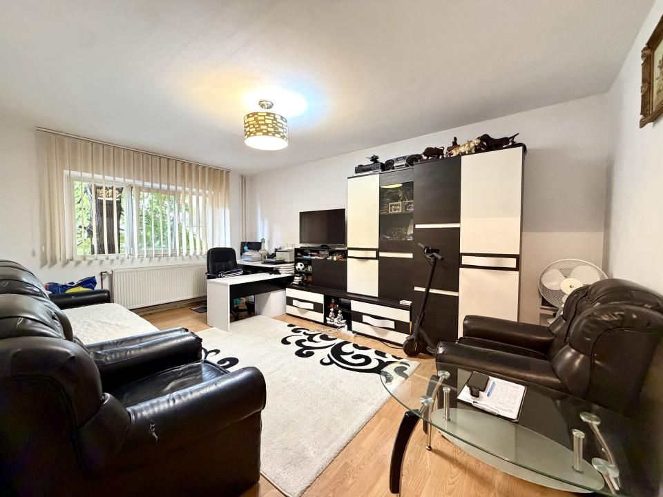 Apartament elegant, 3 camere, 66 mp utili, parter - zona Lunei – fotografia 1 din 8