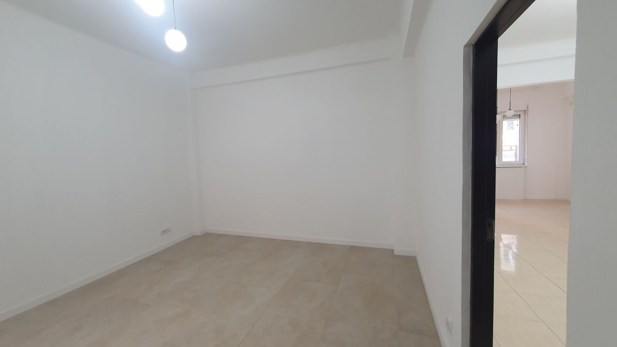 Apartament Premium 3 Camere – Ultracentral, Zona Ateneul Român - de inchiriat – fotografia 2 din 12