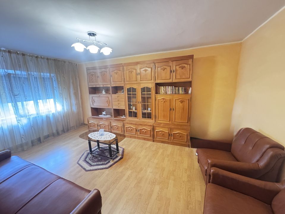 apartament cu 2 camere-decomandat-de vanzare-zona de nord – fotografia 1 din 14