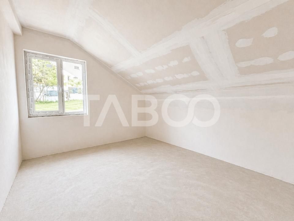 Casa duplex cu 4 camere si curte in Floresti Tauti – fotografia 7 din 9