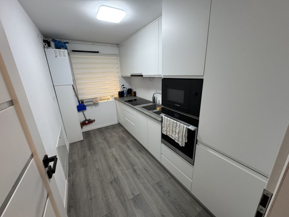 🏡 Apartament cu 3 camere de vânzare în Năsăud - zona centrală, parter – fotografia 1 din 8