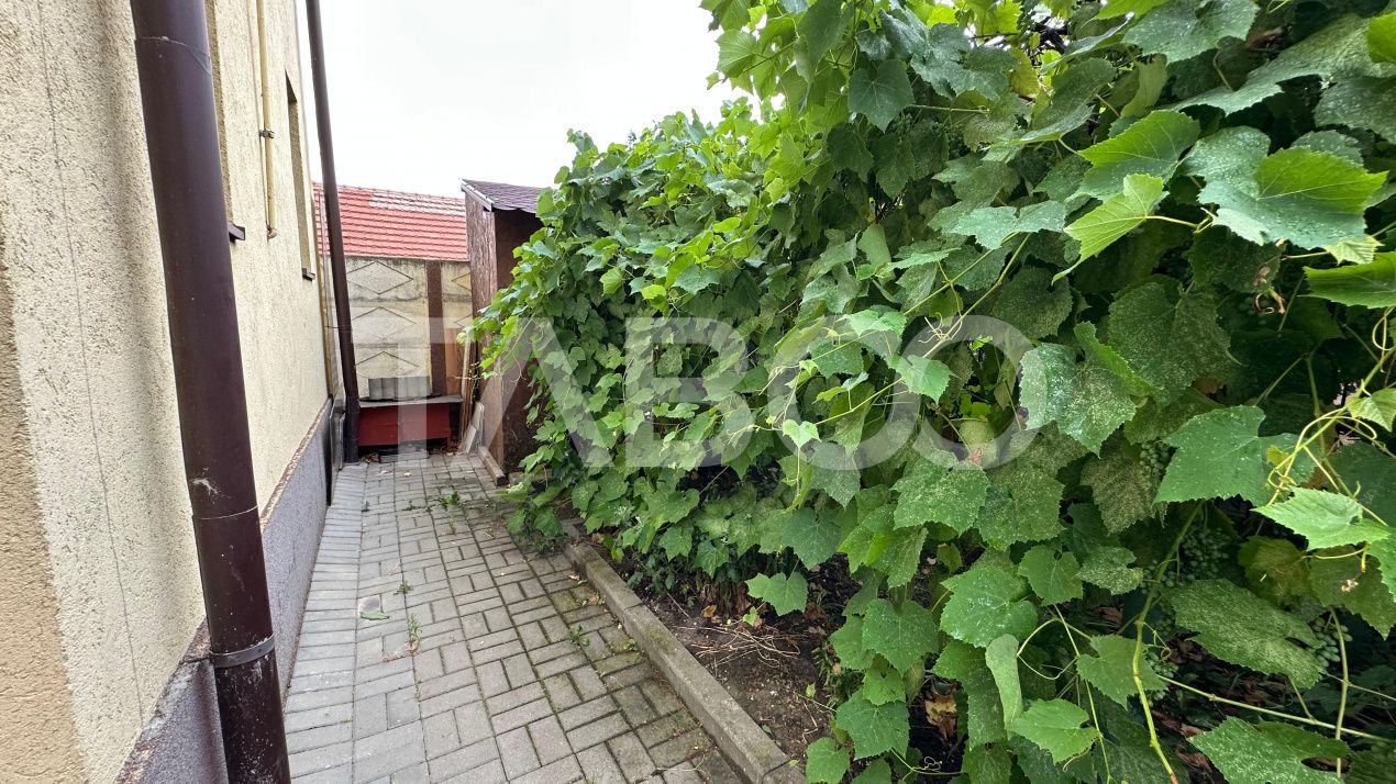Casa individuala 8 camere curte libera 300mp zona Calea Poplacii Sibiu – fotografia 11 din 31