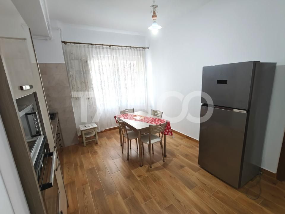 Apartament decomandat 2 camere si 2 balcoane in zona Doamna Stanca – fotografia 2 din 8
