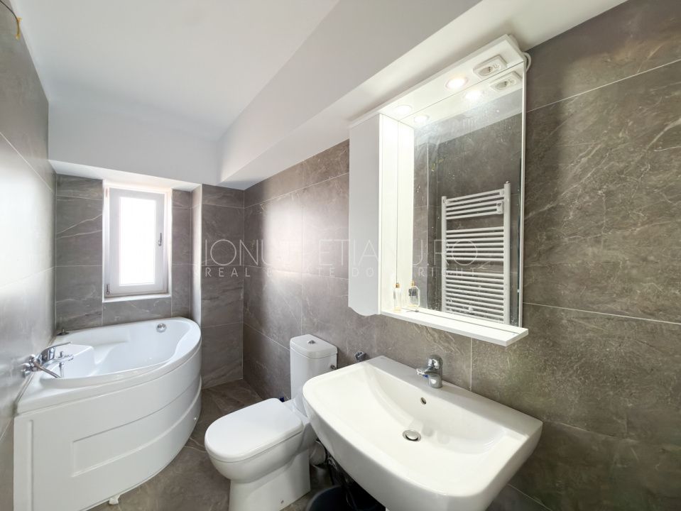 Apartament 4 camere de inchiriat in Piata Alba Iulia | Vedere spre Bd. Unirii – fotografia 17 din 18