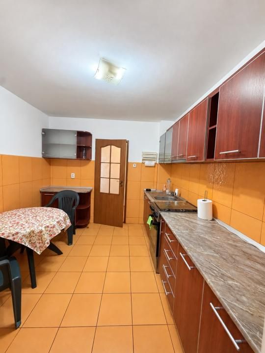 Apartament cu 4 camere de vanzare in Oradea , tip PC , Decebal – fotografia 3 din 13