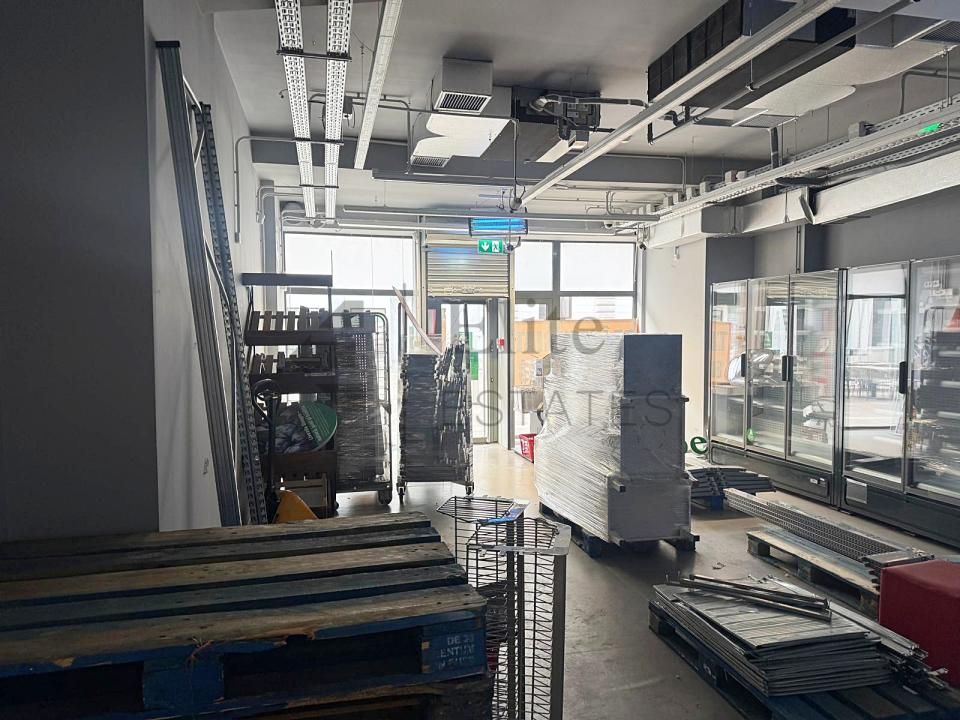 Spațiu comercial de închiriat – Pietonala Republicii, Oradea 90 mp – fotografia 4 din 6