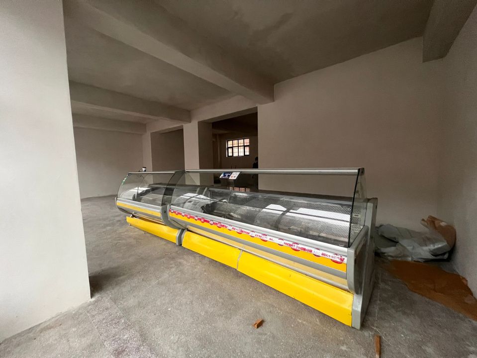 Spatiu comercial, cartier 1 Mai, zona restaurant Dunarea – fotografia 1 din 8