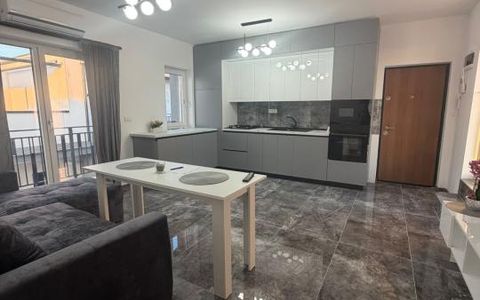 Penthouse 2 camere, 55 mp + terasa 45 mp - Giroc