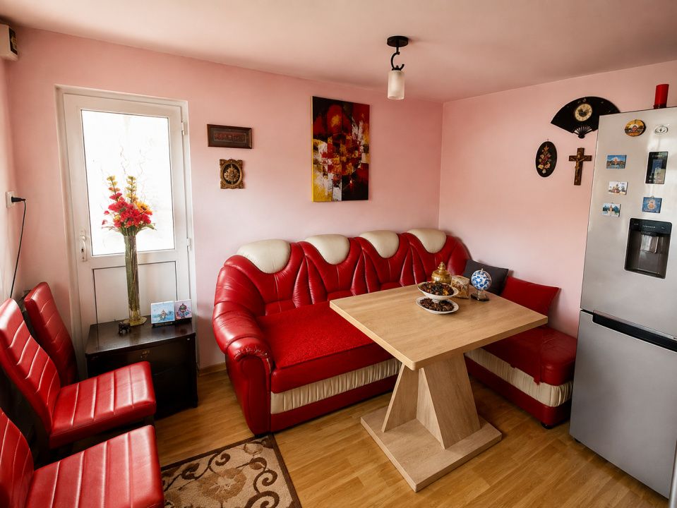 Casa de vanzare | Faleza Nord | 50m de Plaja Reyna – fotografia 3 din 8