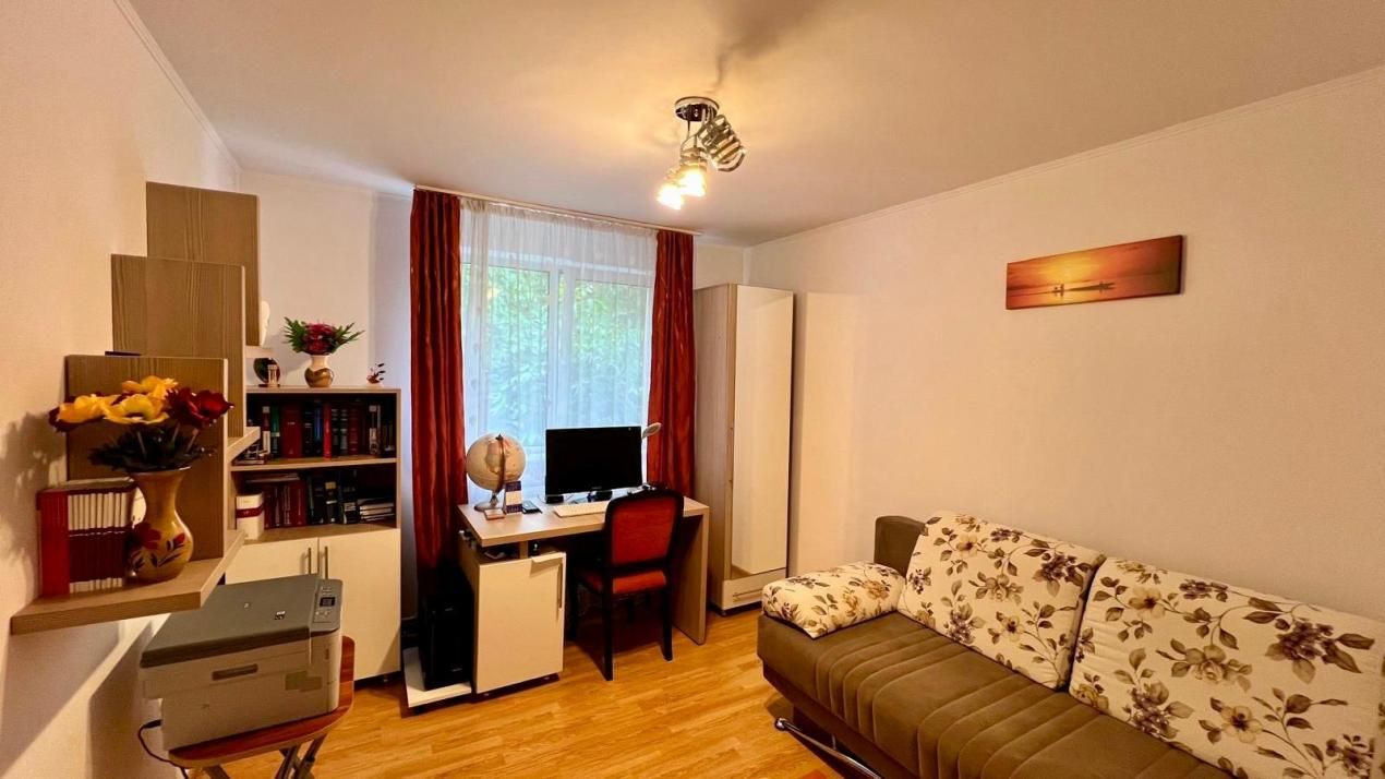 Apartament 4 camere decomandat | Str. Banat | Etaj 3/4 | – fotografia 9 din 16