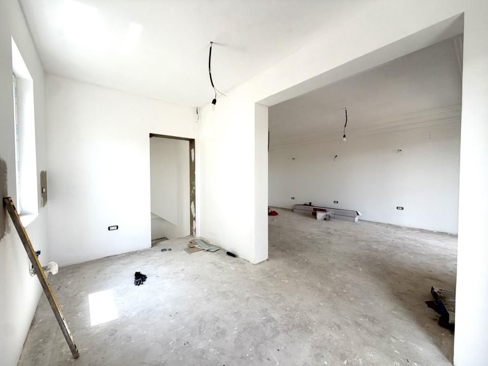 Duplex modern, 5 camere, 130 mp utili, 350 mp teren - Sacalaz – fotografia 2 din 11