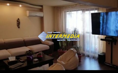 Apartament cu 4 camere decomandat etaj 3 Cetate