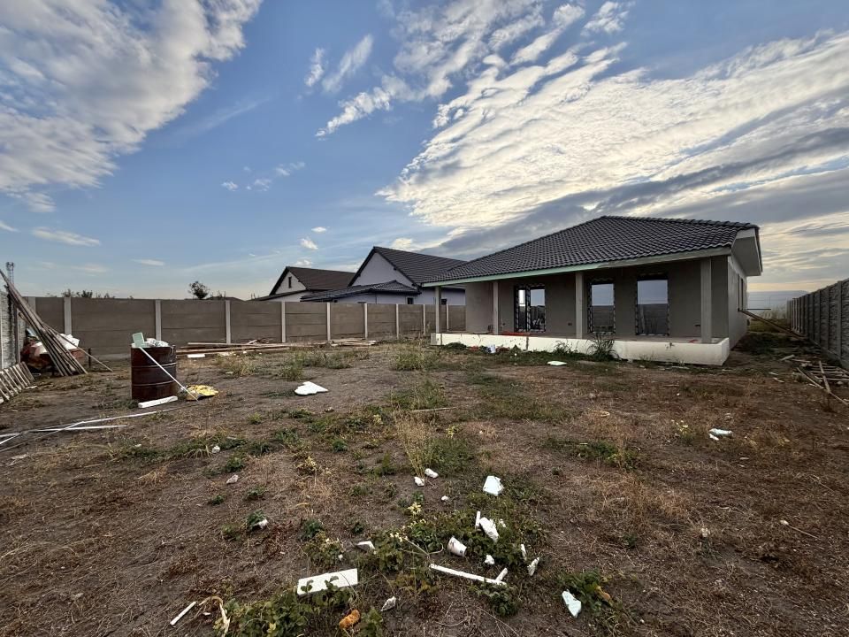 Casa individuala, 4 camere, 100mp utili, 533mp teren in Sanmihaiul Roman – fotografia 2 din 19