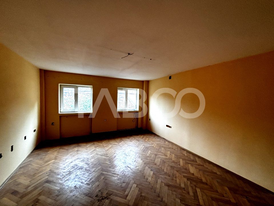 Apartament de vanzare cu 4 camere 110 mp Orasul de Jos Sibiu – fotografia 5 din 12
