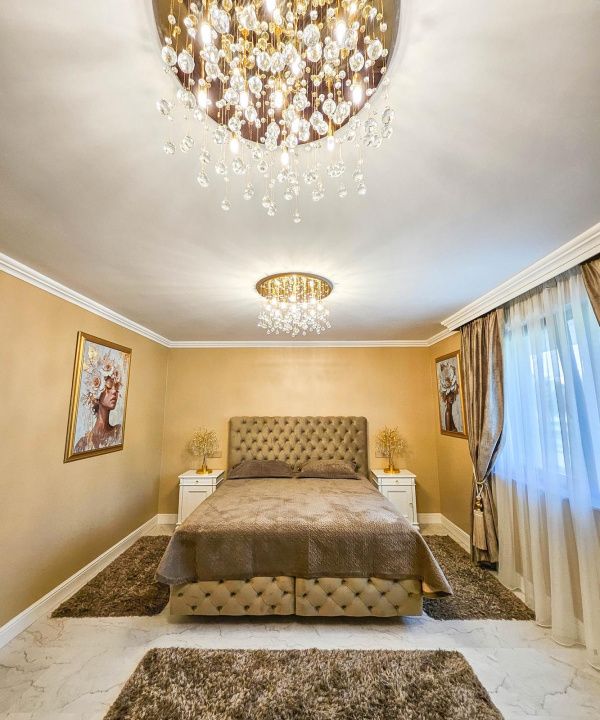 Casă superfinisată, complet mobilată, cu piscină încălzită – 5 camere, 5 băi – fotografia 6 din 20